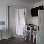 Gaestewohnung Alt Salbke Mit Kueche Appartamento *