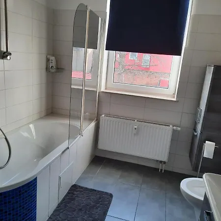 Apartment Gaestewohnung Alt Salbke Mit Kueche