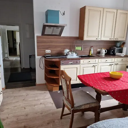 Apartment Gaestewohnung Alt Salbke Mit Kueche *