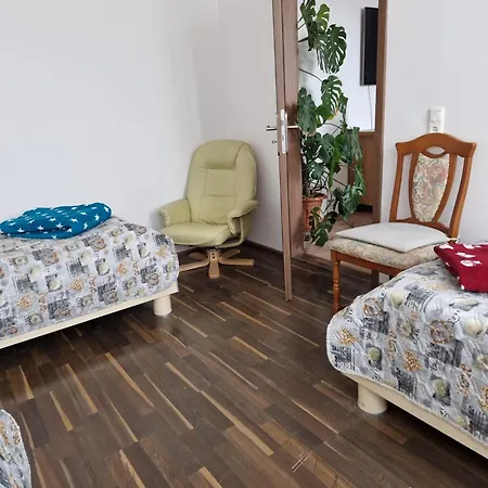 Gaestewohnung Alt Salbke Mit Kueche Apartment *