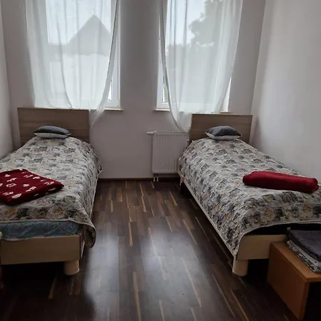 Gaestewohnung Alt Salbke Mit Kueche *