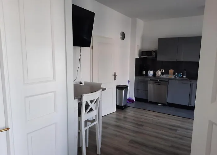 Gaestewohnung Alt Salbke Mit Kueche *